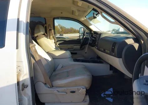 2007 Chevrolet Silverado 2500Hd Lt2 z USA, uszkodzony, nr VIN 1GCHC23657F546824